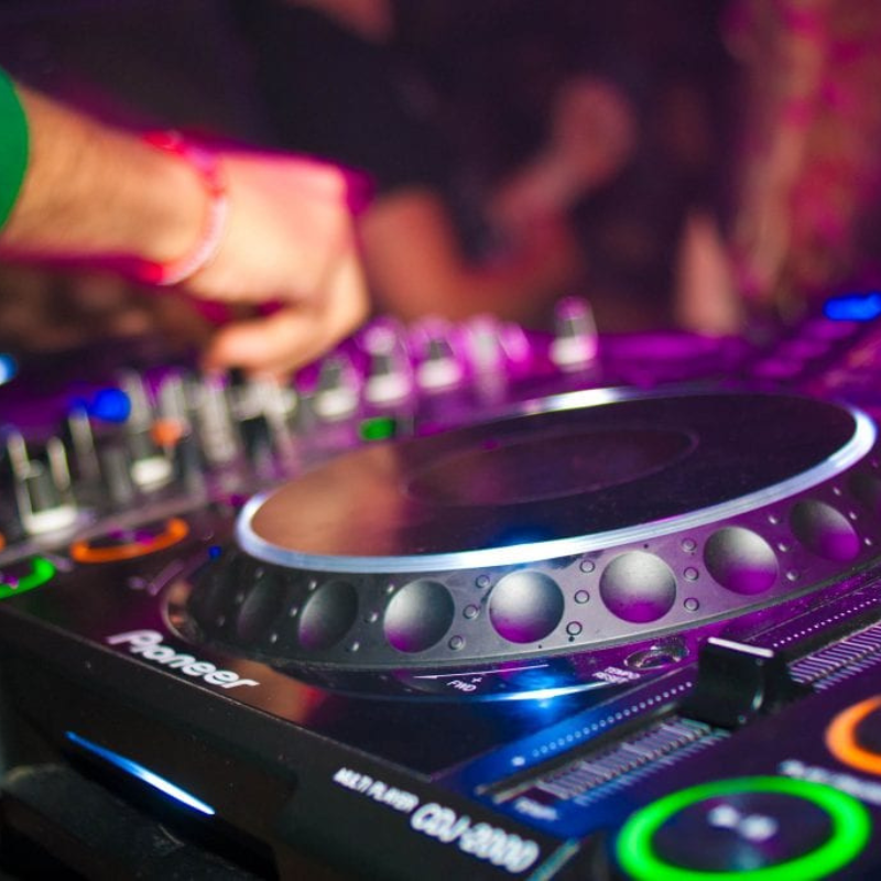 dj-thumb